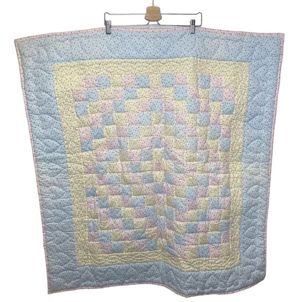 Vintage Baby Bed Patchwork‎ Quilt Hearts Hand Made Ditzy Floral Eyelet Blue Pink